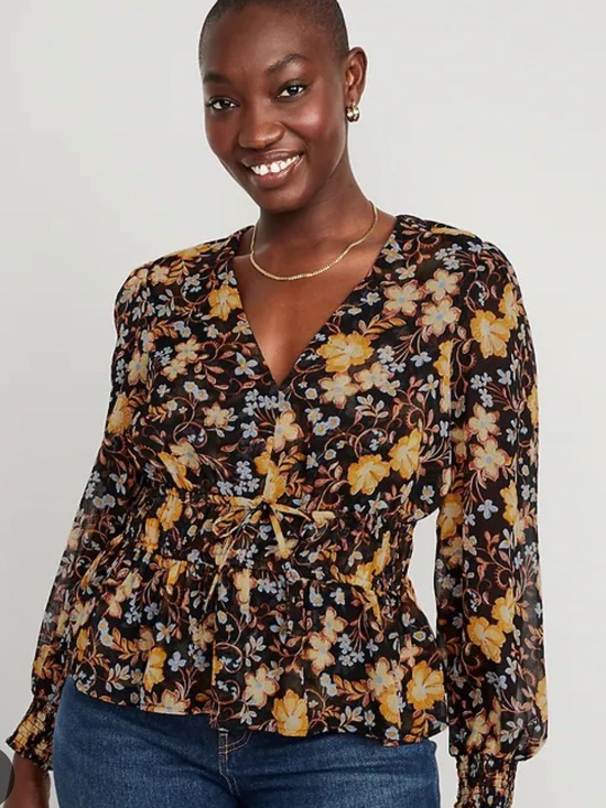 Old Navy Tops - Old Navy Women’s Black Floral Deep V-Neck Peplum Blouse size 2X